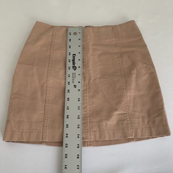 Free People Modern Femme Mini Skirt 2 Nude Blush Vegan Leather Preppy Edgy Boho - Picture 8 of 9